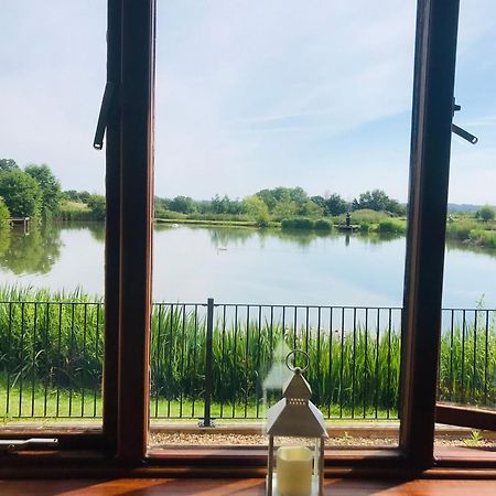 Bransford Farm Fishery & B & B Exterior photo